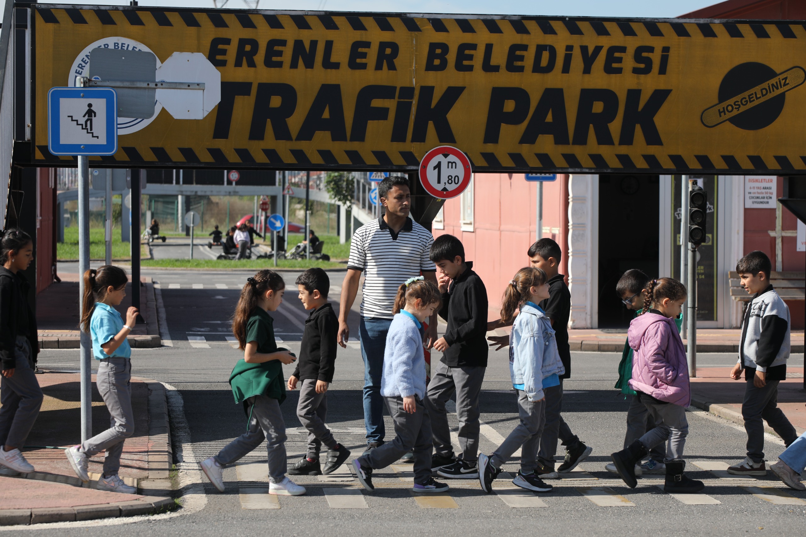 ERENLER BELEDİYESİ TRAFİK PARKI’NDA GELECEĞİN SÜRÜCÜLERİ YETİŞİYOR