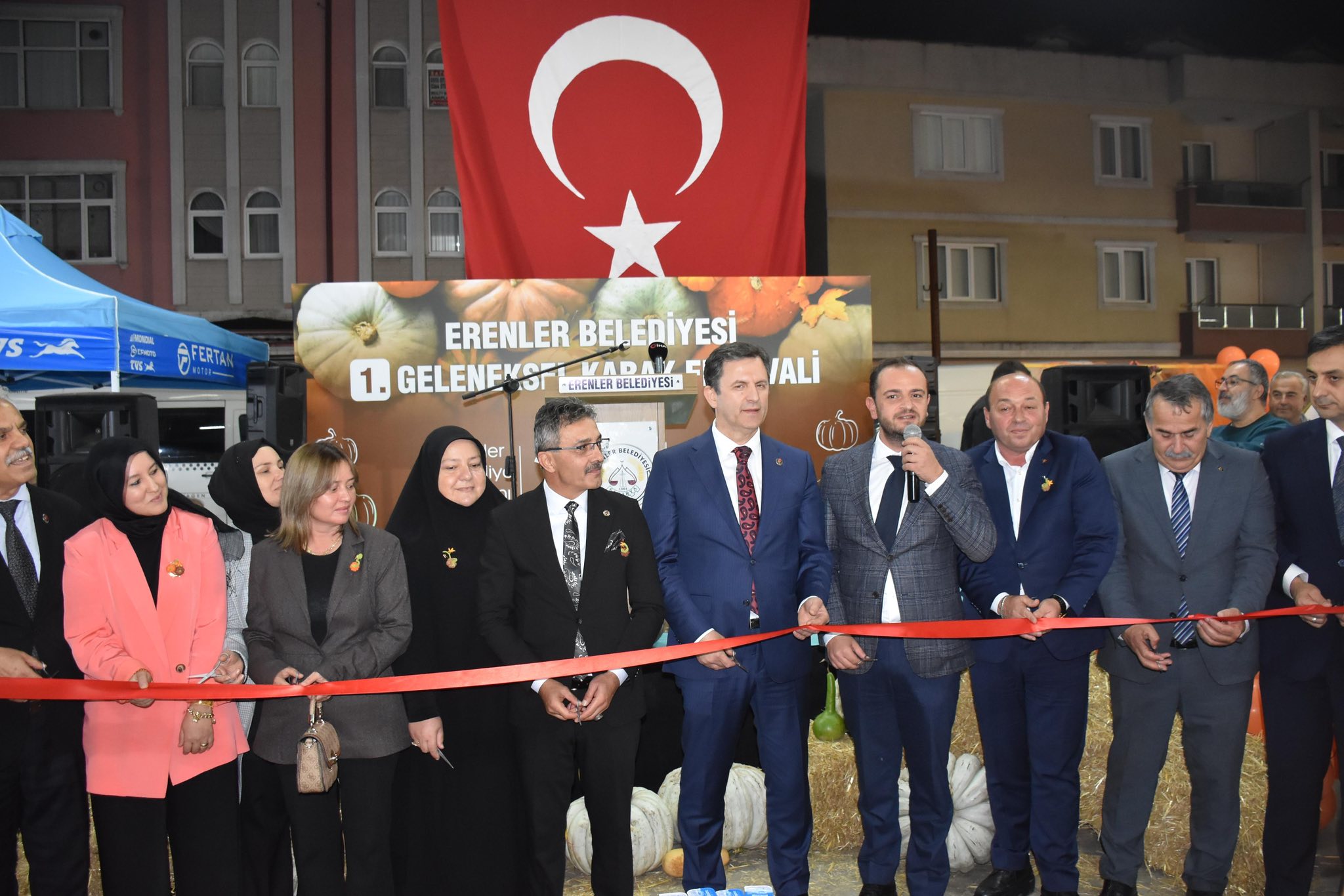 ERENLER BELEDİYESİ 1. KABAK FESTİVALİ COŞKUYLA BAŞLADI