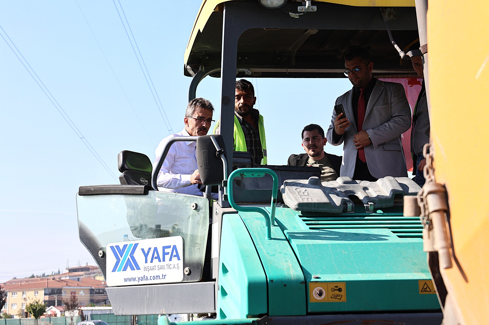 ERENLER’DE ASFALT ÇALIŞMALARI TÜM HIZIYLA SÜRÜYOR