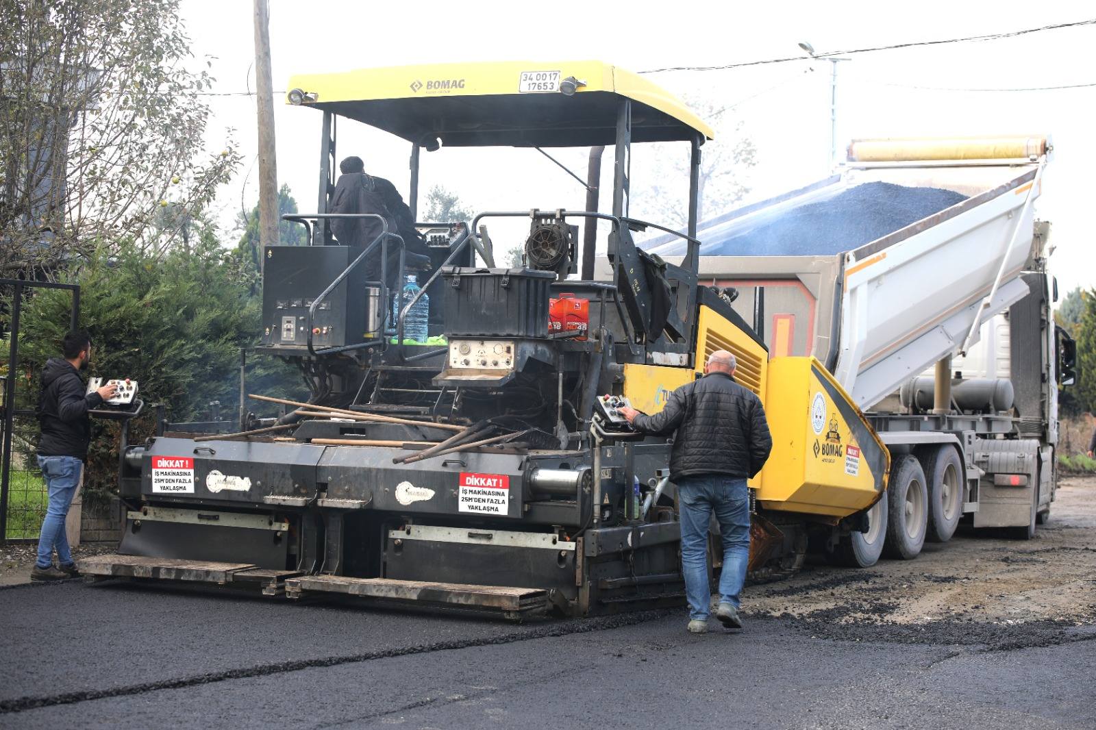 KAYALAR REŞİTBEY’DE YOLLAR YENİLENİYOR