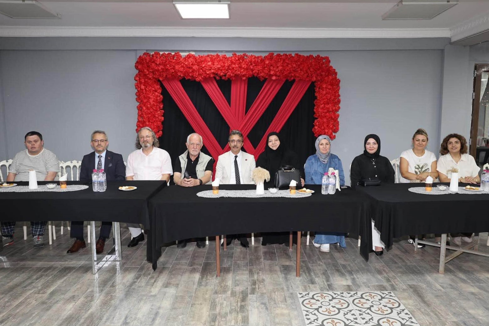 ERENLER BELEDİYESİ KADIN KULÜBÜ HİZMETE AÇILDI